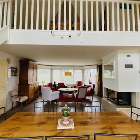 Holiday home House With Pool Near The Center *