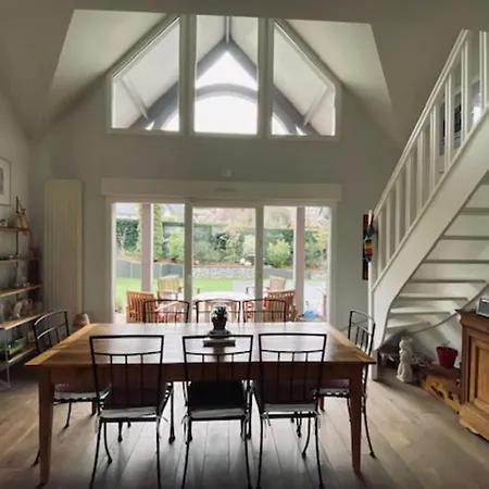 Holiday home House With Pool Near The Center *